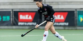 Stella van Gils in actie voor Amsterdam tegen Rotterdam in november 2025. Foto: Willem Vernes