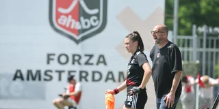 Katerina Langedijk met haar coach Jesse Mahieu. Foto: Willem Vernes