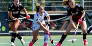 Ivy Tellier (AHBC), Xan de Waard (SCHC) & Felice Albers (AHBC) (foto: Willem Vernes)
