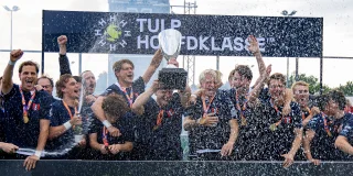 De heren van Amsterdam zijn titelverdediger. Foto: Willem Vernes