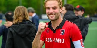 Aanvoerder Pepijn Leenhouts is blij met de 4-3 winst op Laren. Foto: Bart Scheulderman
