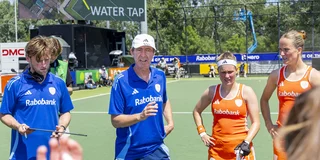 Bondscoach Raoul Ehren vond Oranje slordig tegen Spanje. Foto: Willem Vernes