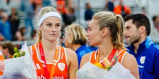 Jansen verwerkt de nederlaag samen met Freeke Moes.