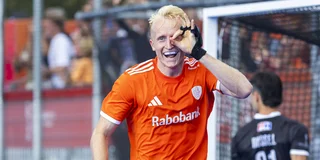 Tjep Hoedemakers nadat hij heeft gescoord voor Oranje. Foto: Willem Vernes
