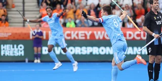 Thierry Brinkman scoort de 1-0 tegen Argentinië. Foto: Willem Vernes