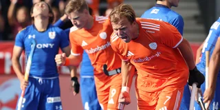 Thijs van Dam schreeuwt het uit na zijn treffer. Foto: Willem Vernes
