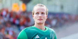 150 caps voor Anne Veenendaal.