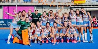 Jong Oranje Dames na de winst in de halve finales van het EK. Foto: Worldsportpics/Frank Uijlenbroek