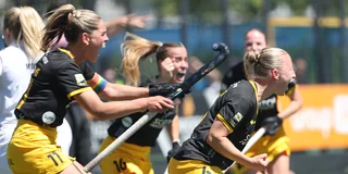 Den Bosch viert de gelijkmaker van Charlotte Englebert vijf minuten voor tijd. Foto: Willem Vernes