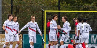 Amsterdam was zondag een maatje te groot voor Schaerweijde: 0-8. Foto: Jan Kruijdenberg