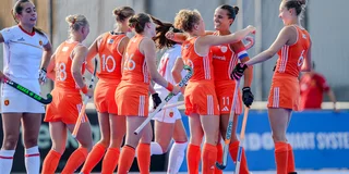 Lieve Wijckmans (midden) juicht na haar doelpunt tegen Spanje. Foto: WorldSportPics/Frank Uijlenbroek