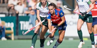 Jip Dicke aan de bal voor SCHC tegen Rotterdam. Foto: Ewout Pahud de Mortanges