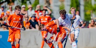 Sander van de Putte strijdend om de bal. Worldsportpics/Bart Scheulderman