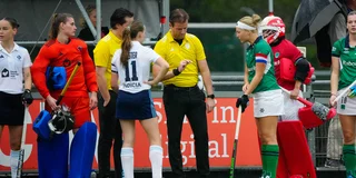 Freke van Tilburg tijdens de toss voor de wedstrijd Tilburg-Push.