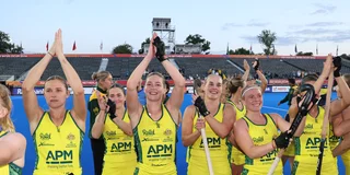 De Australische vrouwen bedanken het publiek in het Wagener. 