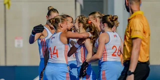 Jong Oranje viert een doelpunt tegen Engeland. Foto: Worldsportpics/Bart Scheulderman