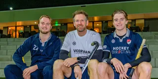 Bram Lomans met zijn zoons Maxwell en Toby. Foto: Bart Scheulderman
