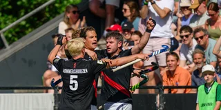 Vreugde bij Amsterdam na de 1-2 van Boris Burkhardt. Foto: Bart Scheulderman
