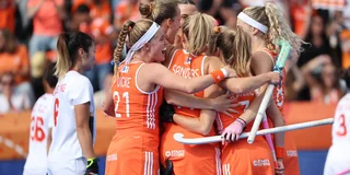 Blijdschap bij Oranje na doelpunt tegen China. Foto: Willem Vernes