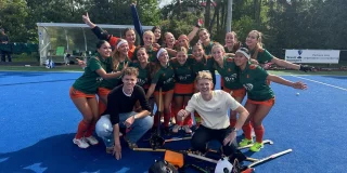 De meiden van Zoetermeer wonnen zaterdag met 2-1 van HDS. Foto: Instagram mhcz_mo16_1